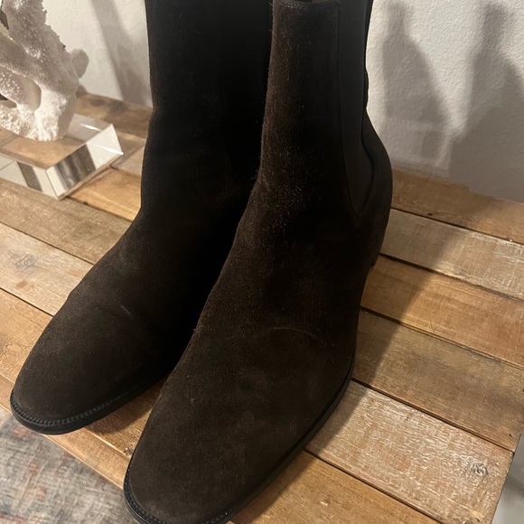 Men’s size 45 1/2 men’s Christian Louboutin Suede Brown Chelsea boots - Picture 7 of 10
